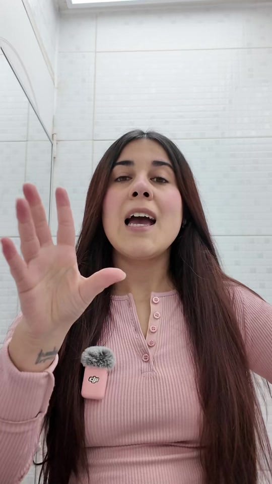 Post 1 by Dani Atenas | Booktok 📖🩷 on TikTok (video)