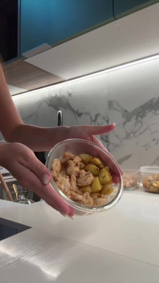 Post 5 by Mariela Sambucci on TikTok (video)
