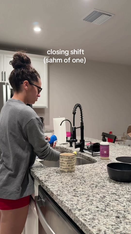 Post 10 by Janelle on TikTok (video)