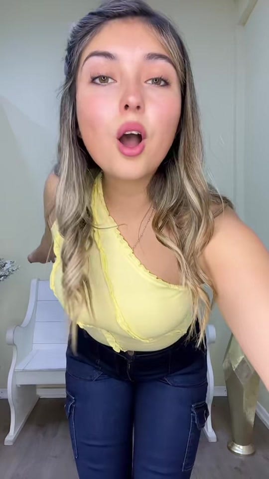 Post 5 by ⚡️ M A R I E L ⚡️ on TikTok (video)