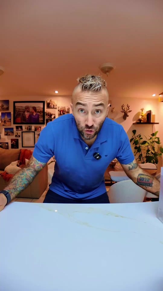 Post 6 by GeneralZuluaga on TikTok (video)