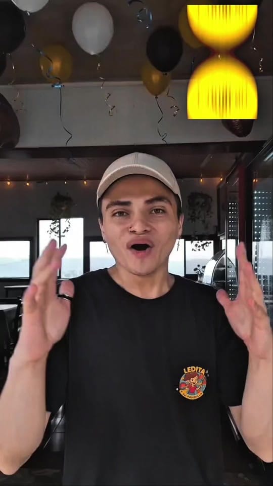 Post 1 by Ledillo | Músico on TikTok (video)