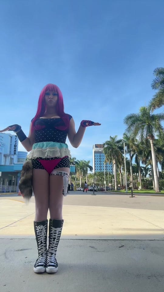 Post 4 by anasdemise on TikTok (video)