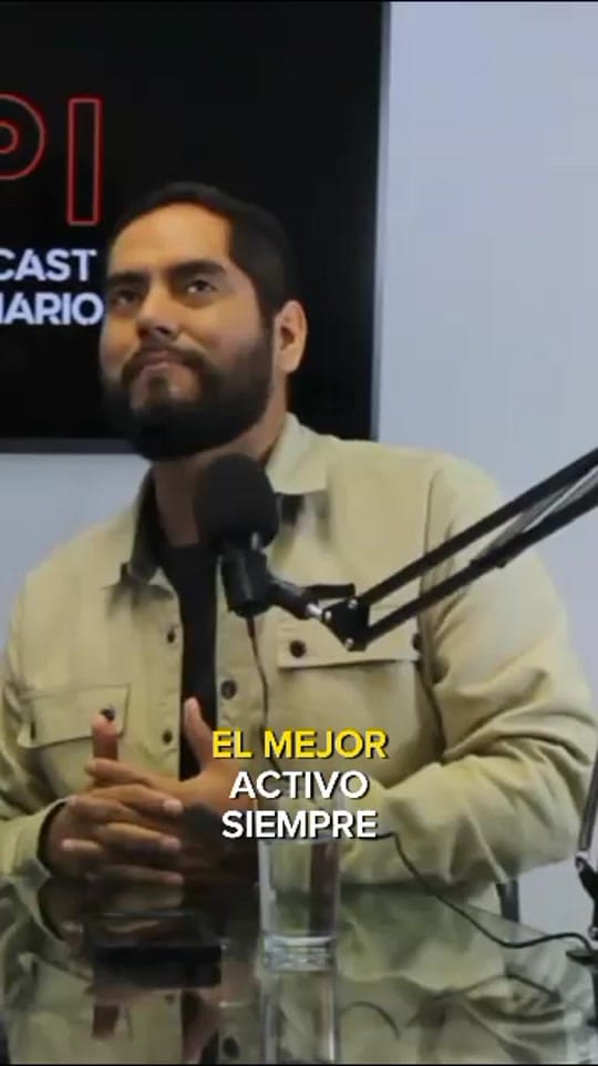 Post 9 by Arnold Cabrera | Bienes Raíces on TikTok (video)