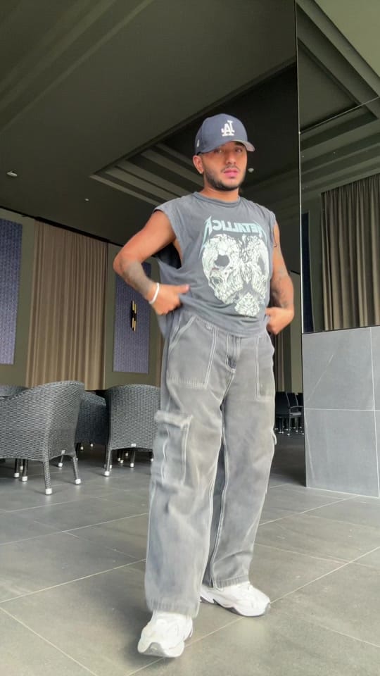 Post 1 by Cristopher Sanchez L on TikTok (video)
