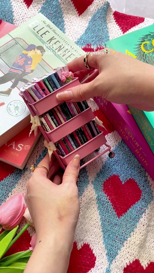 Post 2 by Tinybook Whispers on TikTok (video)