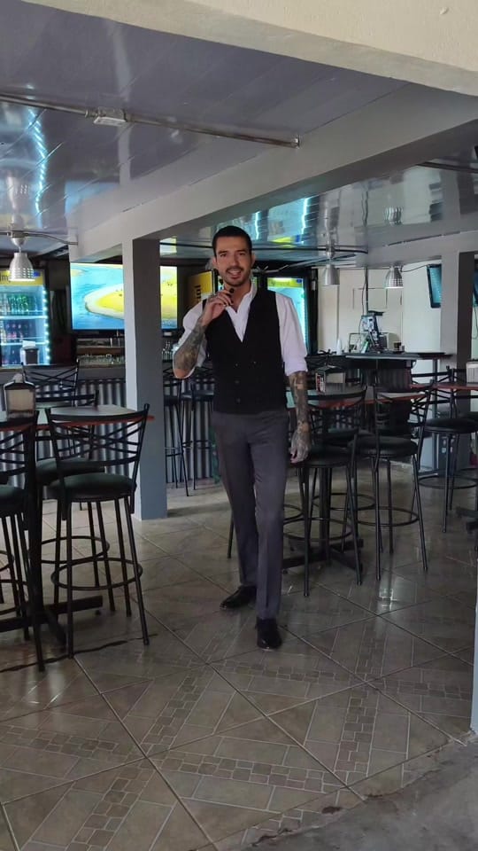 Post 2 by Eddo Badilla U on TikTok (video)