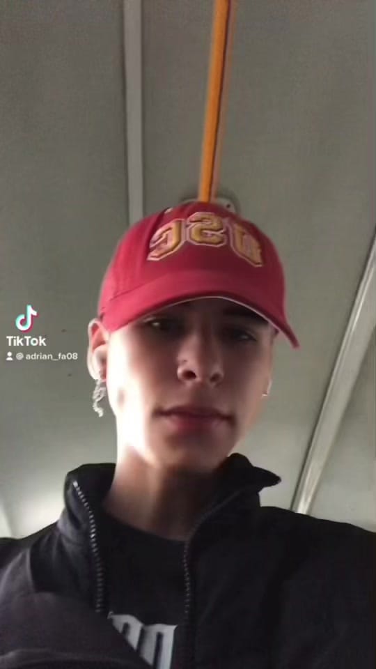 Post 7 by Adrián on TikTok (video)