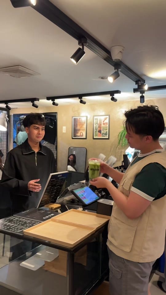 Post 8 by Sera Coffee on TikTok (video)