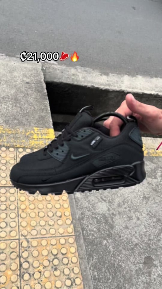 Post 2 by Real Store CR on TikTok (video)