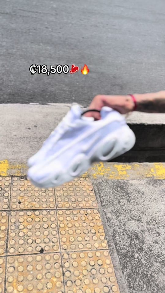 Post 7 by Real Store CR on TikTok (video)