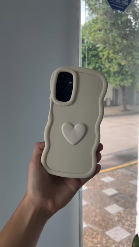 Post 1 by Mobile store on TikTok (video)