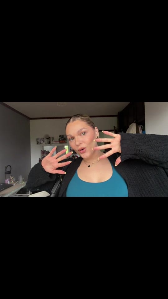 Post 5 by vale 🌷🐰 on TikTok (video)
