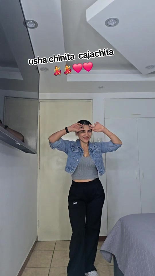 Post 5 by DRA.CUMBIAMBERA on TikTok (video)