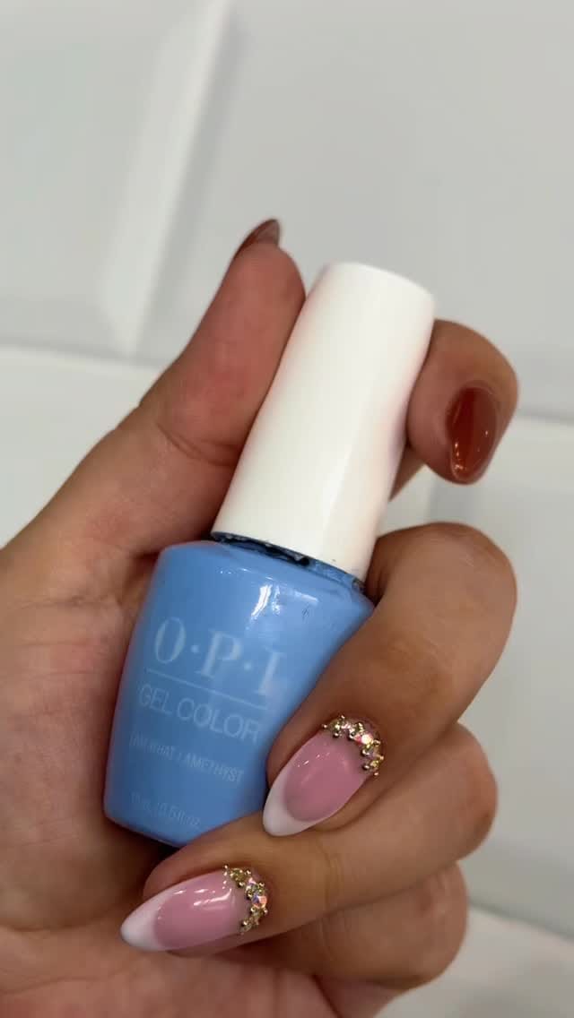 Post 9 by Grazia The Beauty Bar on Instagram (video)