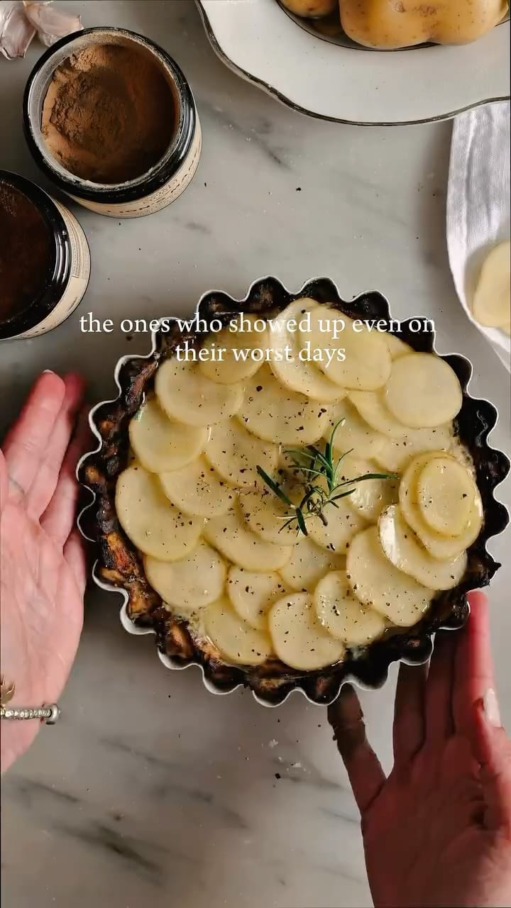 Post 4 by ANIMA MUNDI HERBALS on Instagram (video)