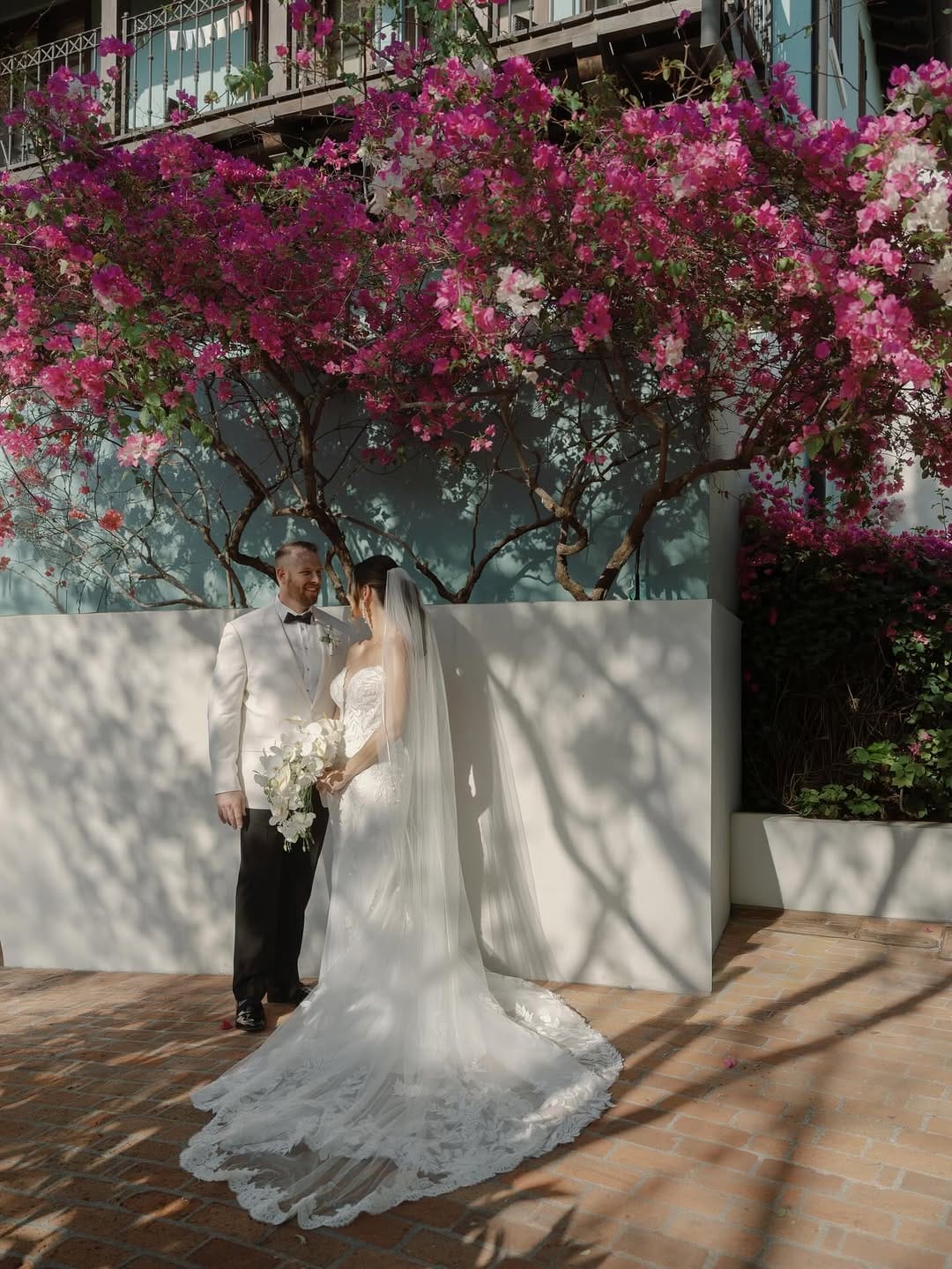 Post 3 by Costa Rica Wedding Photographer - Javier Mendez on Instagram (carousel)