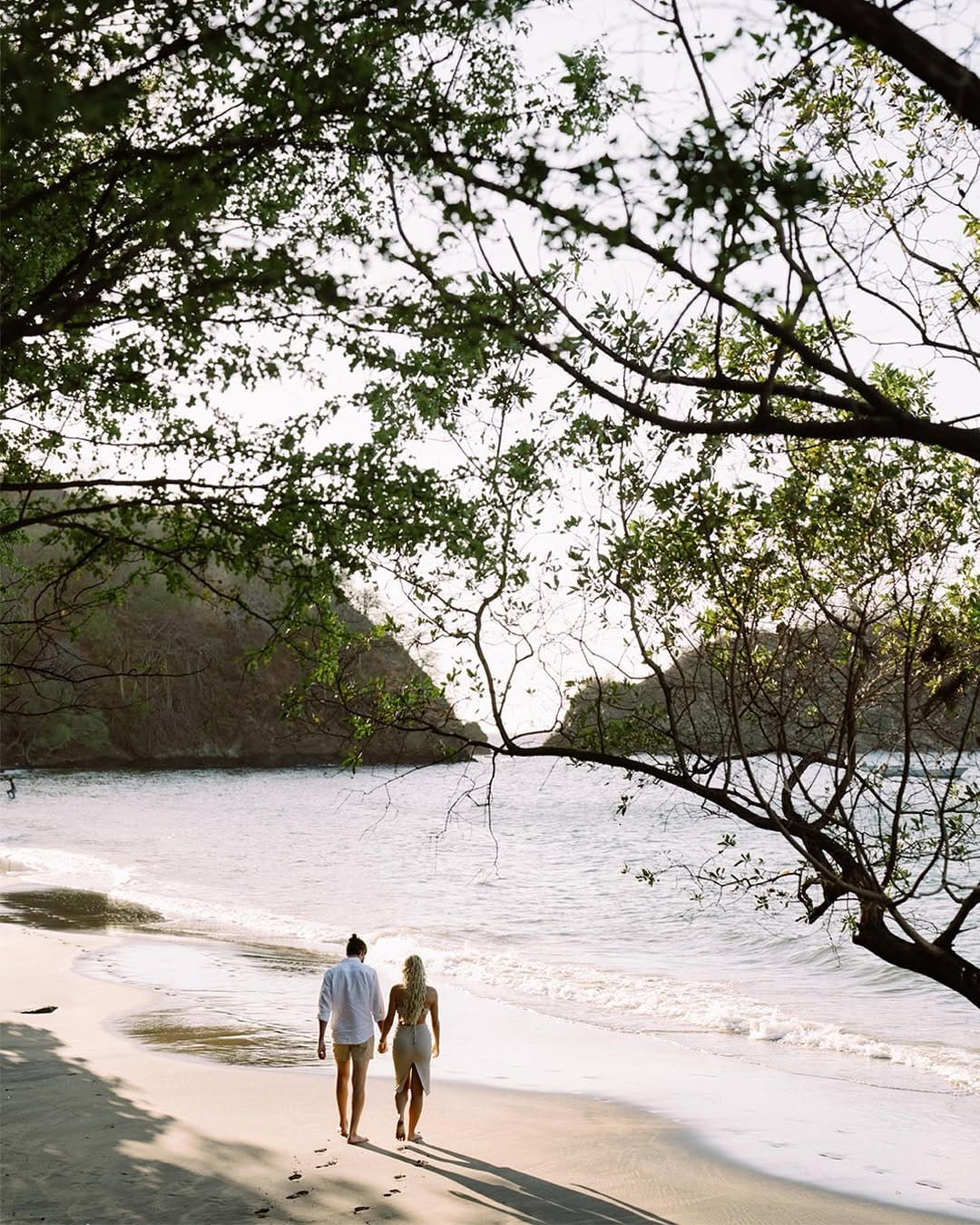 Post 10 by Costa Rica Wedding Photographer - Javier Mendez on Instagram (carousel)