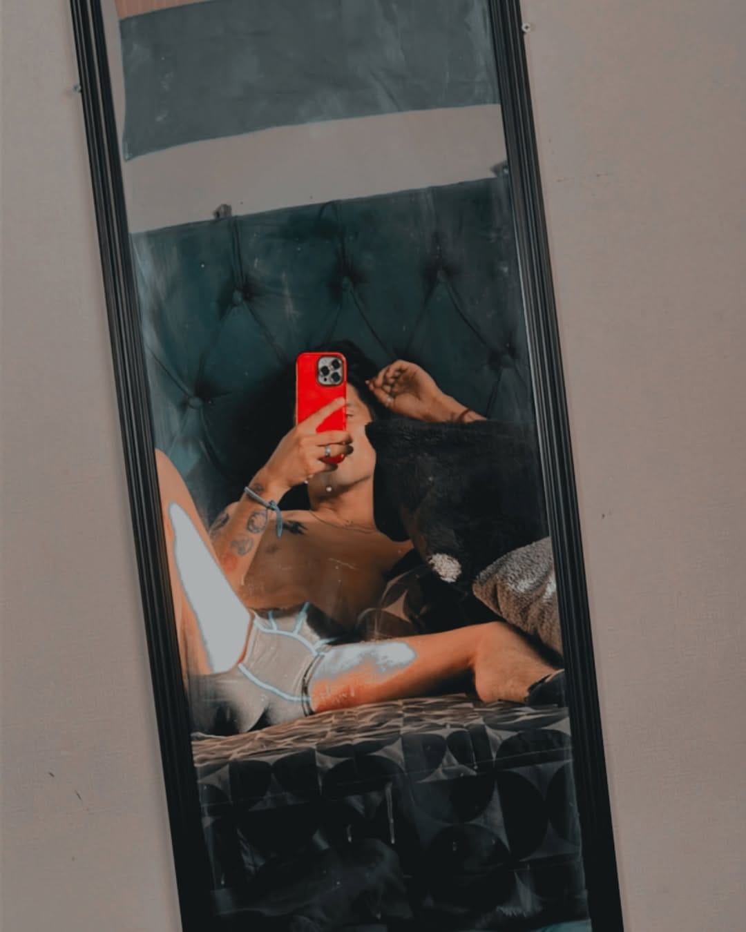 Post 8 by Richard Rodriguez on Instagram (image)