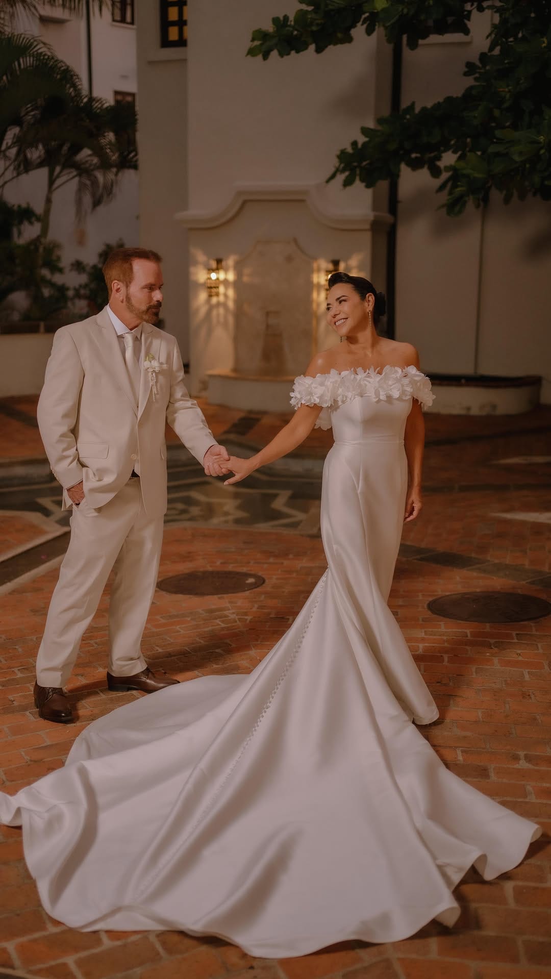 Post 10 by Wedding Photographer in Costa Rica on Instagram (video)