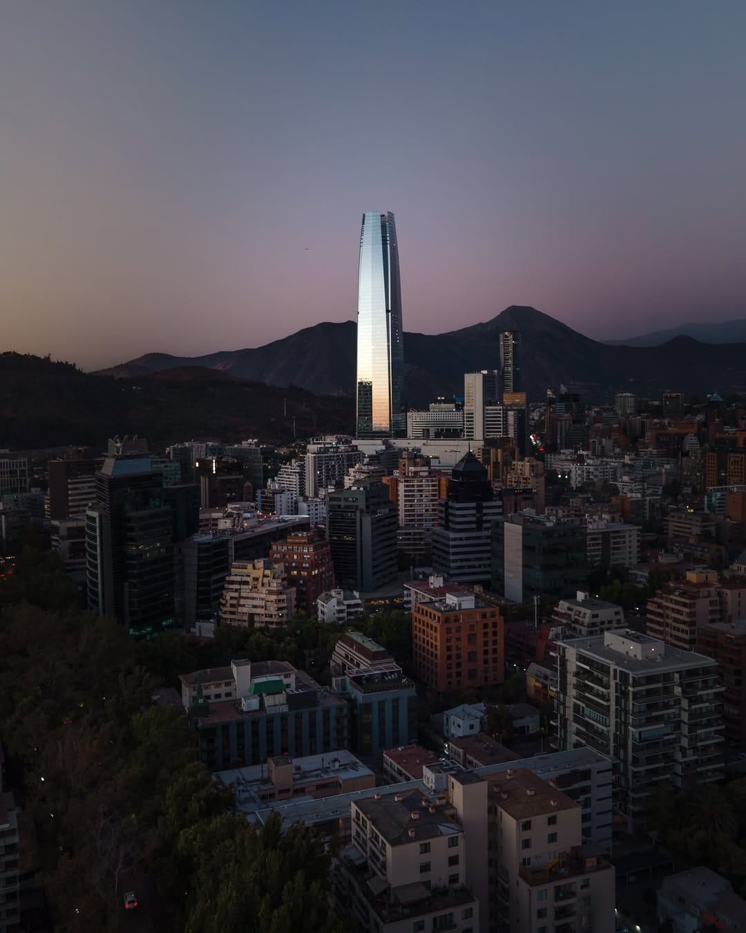 Post 5 by Gustavo Quesada on Instagram (carousel)