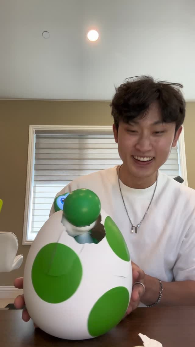Post 8 by Eugene Nam on Instagram (video)