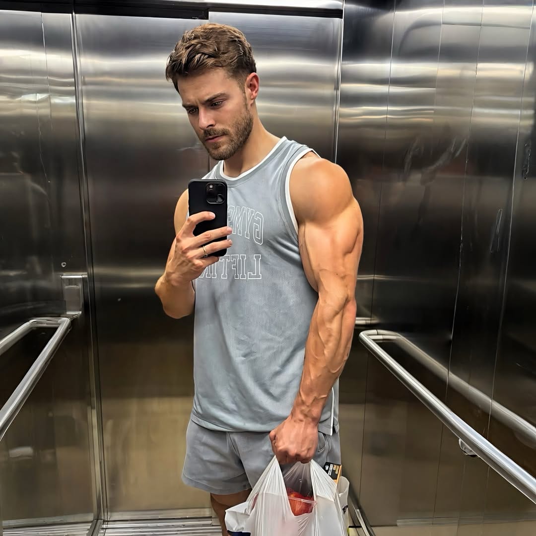 Post 5 by Rafa Ruiz Muñoz on Instagram (image)