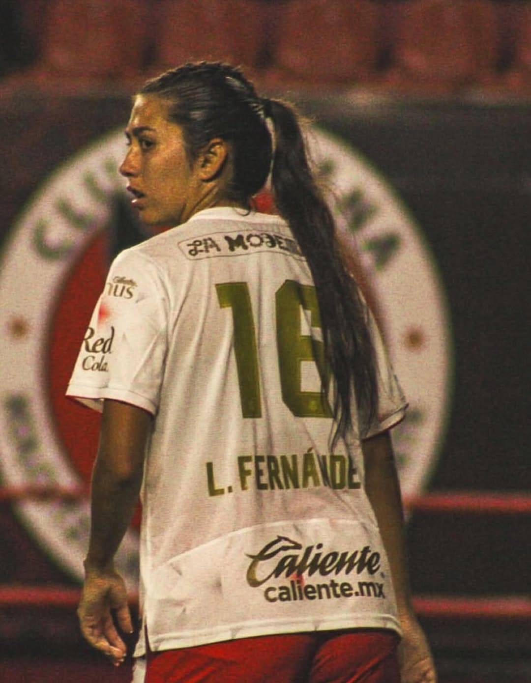 Post 10 by Liliana Fernandez on Instagram (image)