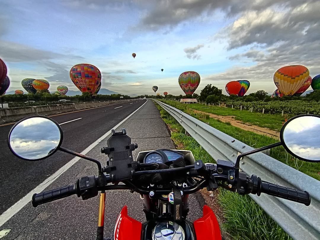 Post 4 by Lalo RE on Instagram (image)