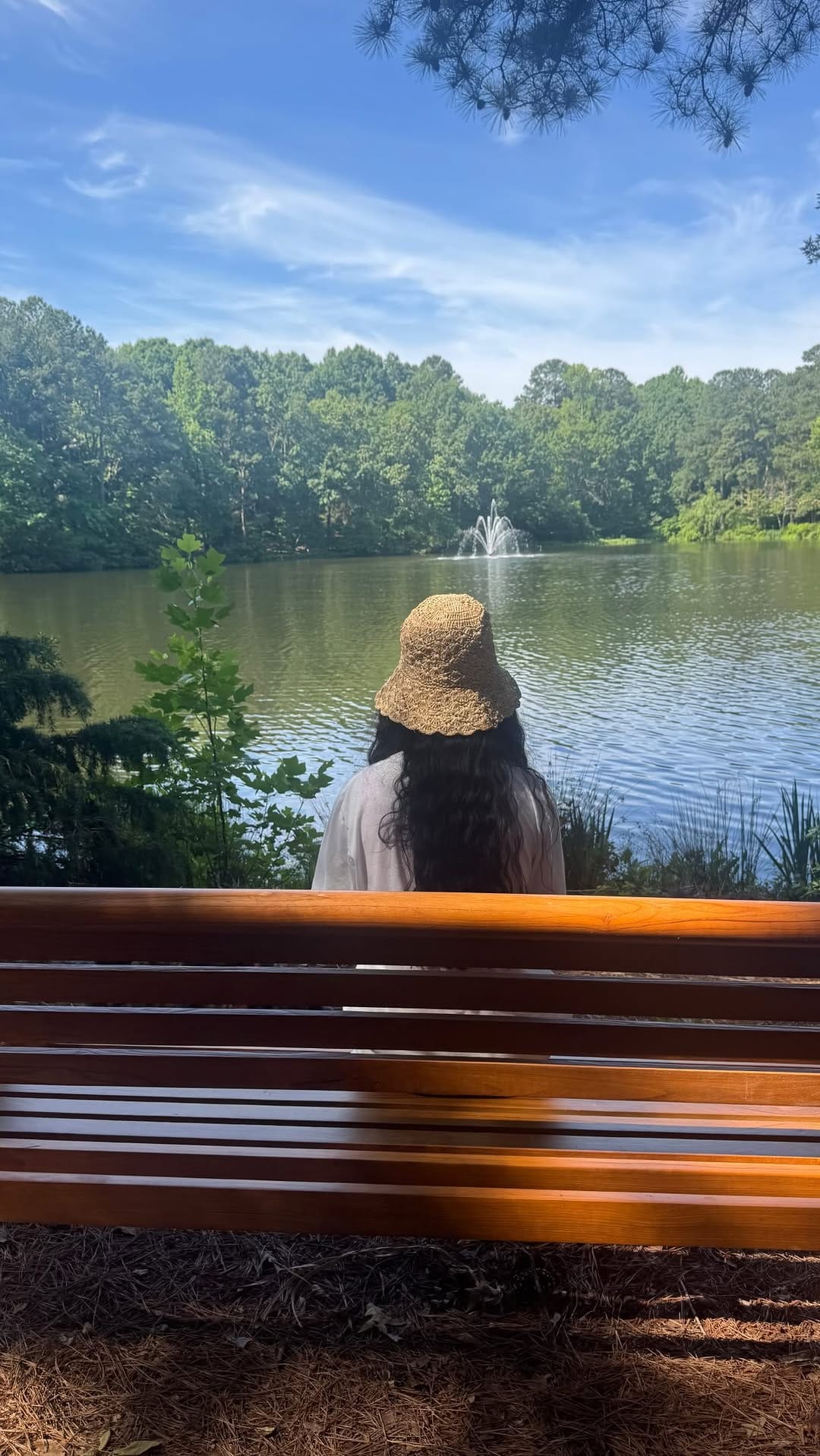 Post 4 by Flori Leon on Instagram (video)