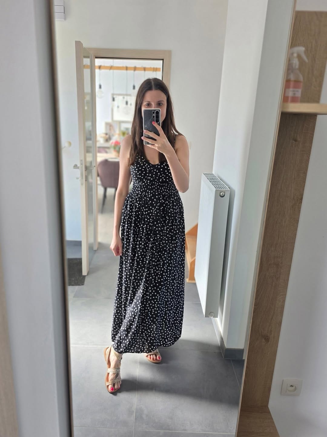 Post 8 by Melina Santangelo - Content creator & UGC on Instagram (carousel)