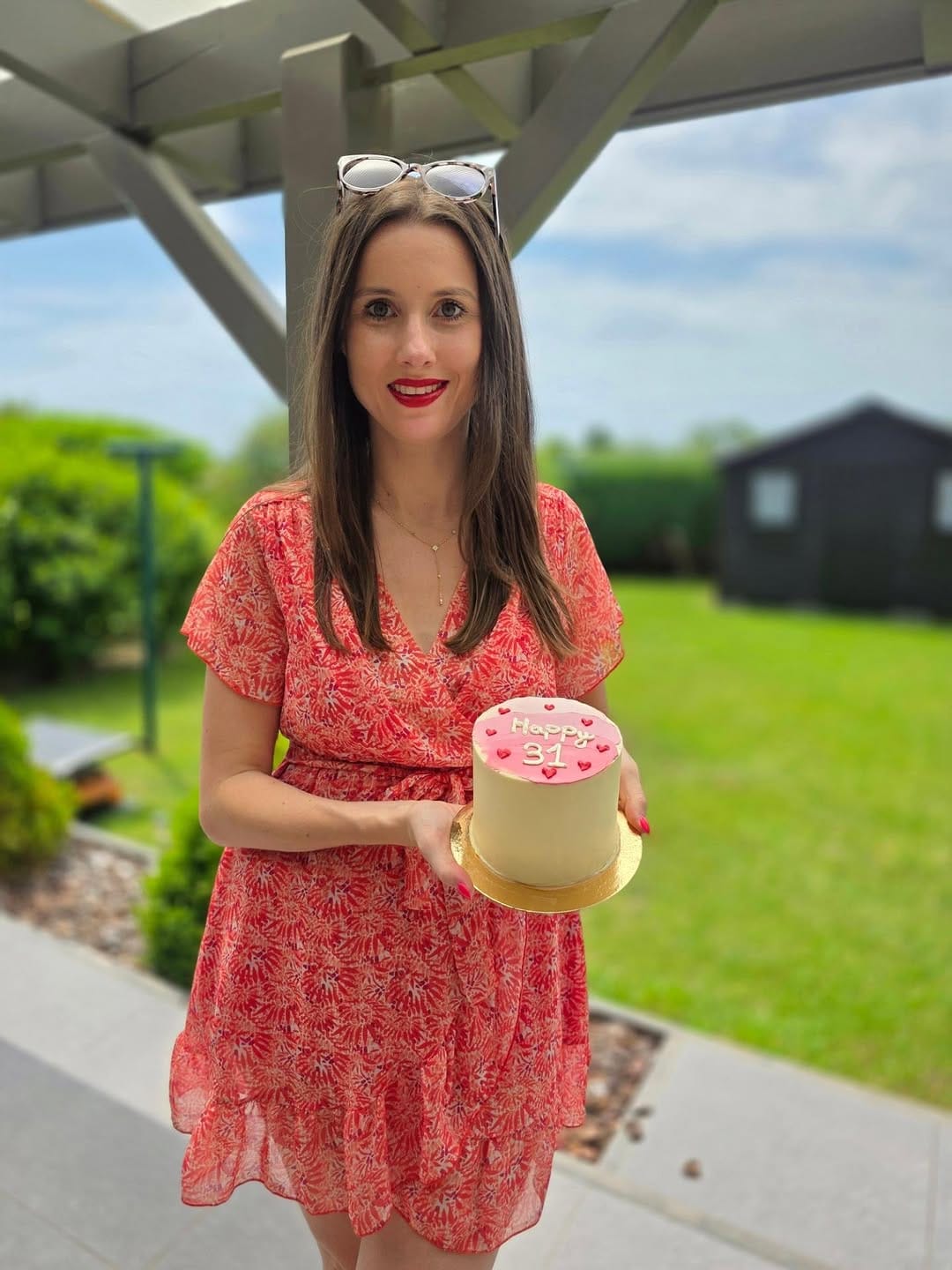 Post 3 by Melina Santangelo - Content creator & UGC on Instagram (carousel)