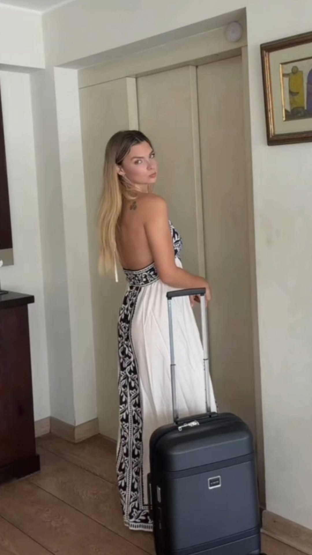 Post 4 by Sasha García on Instagram (video)
