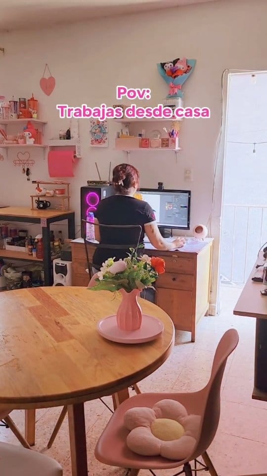 Post 3 by 🌸 𝓙𝓾𝓵𝓵 𝓓𝓲𝓪𝔃 🌸 on Instagram (video)