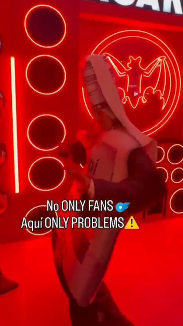 Post 2 by Alex Anaya 🇲🇽 on Instagram (video)