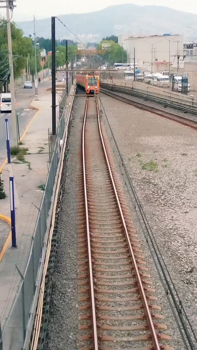 Post 2 by 🚞Metrofilia México🇲🇽📷 on Instagram (video)
