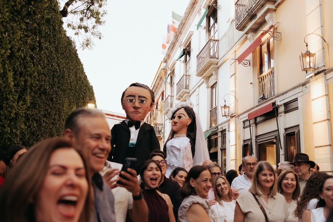 Post 2 by Evan Hernandez— Wedding Photographer on Instagram (image)