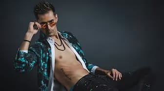 Post 6 by Alex Durán on YouTube (video)