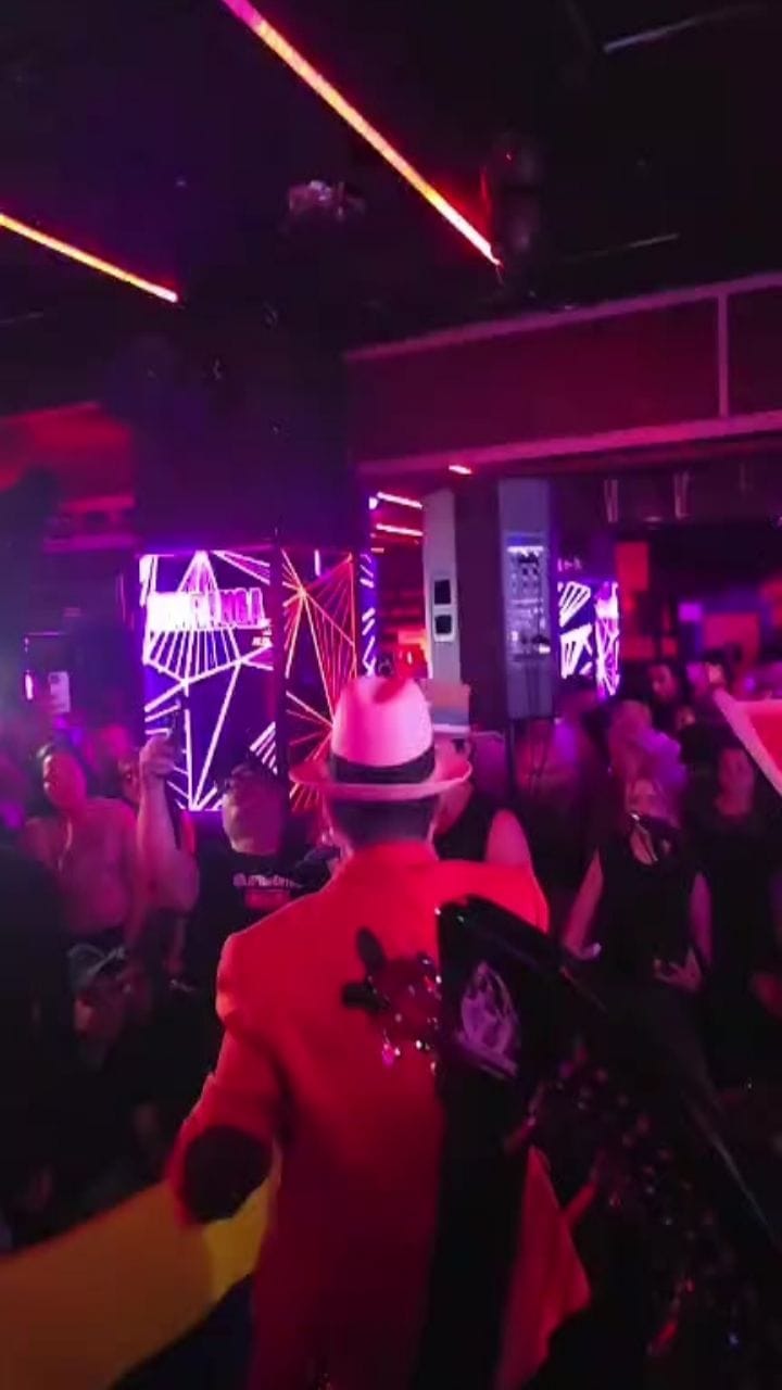 Post 2 by Luis Felipe Silva on Instagram (video)