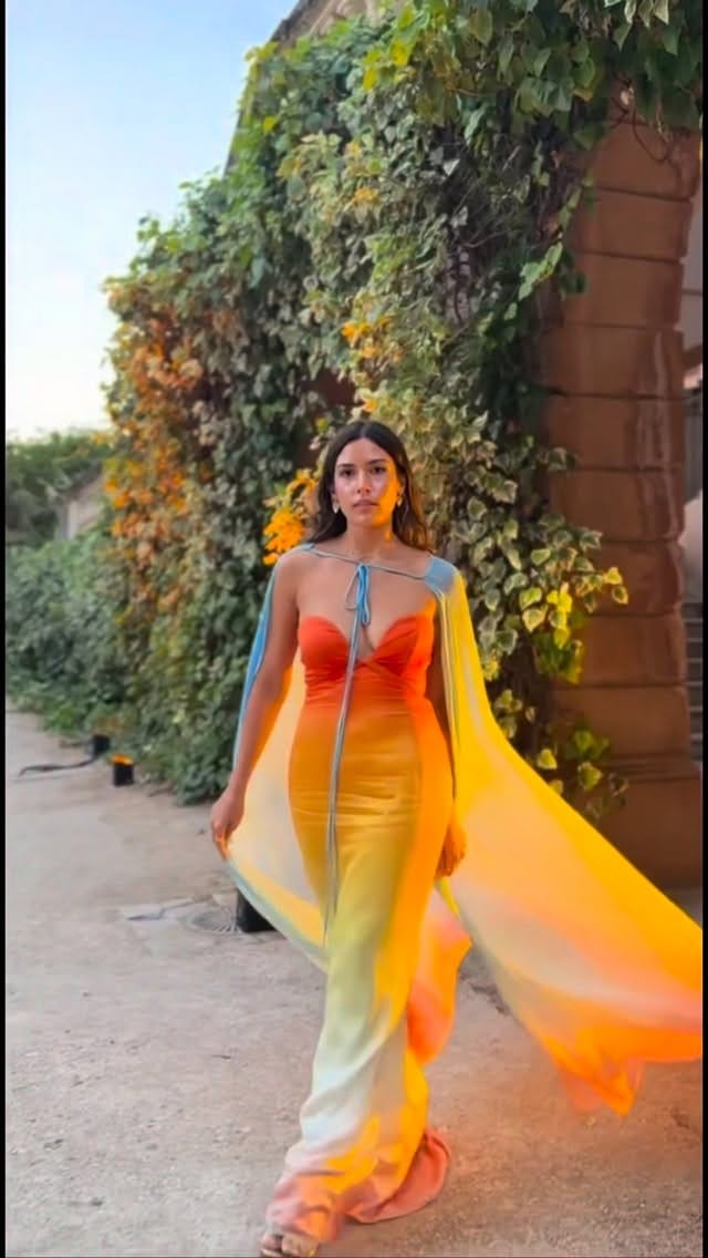 Post 1 by Claudia Robles-Gil - Fine Art on Instagram (video)