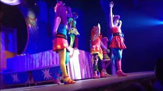 Post 6 by Faty Fresita on YouTube (video)