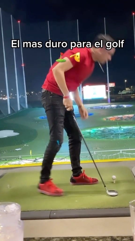 Post 5 by Carlos Parra on Instagram (video)