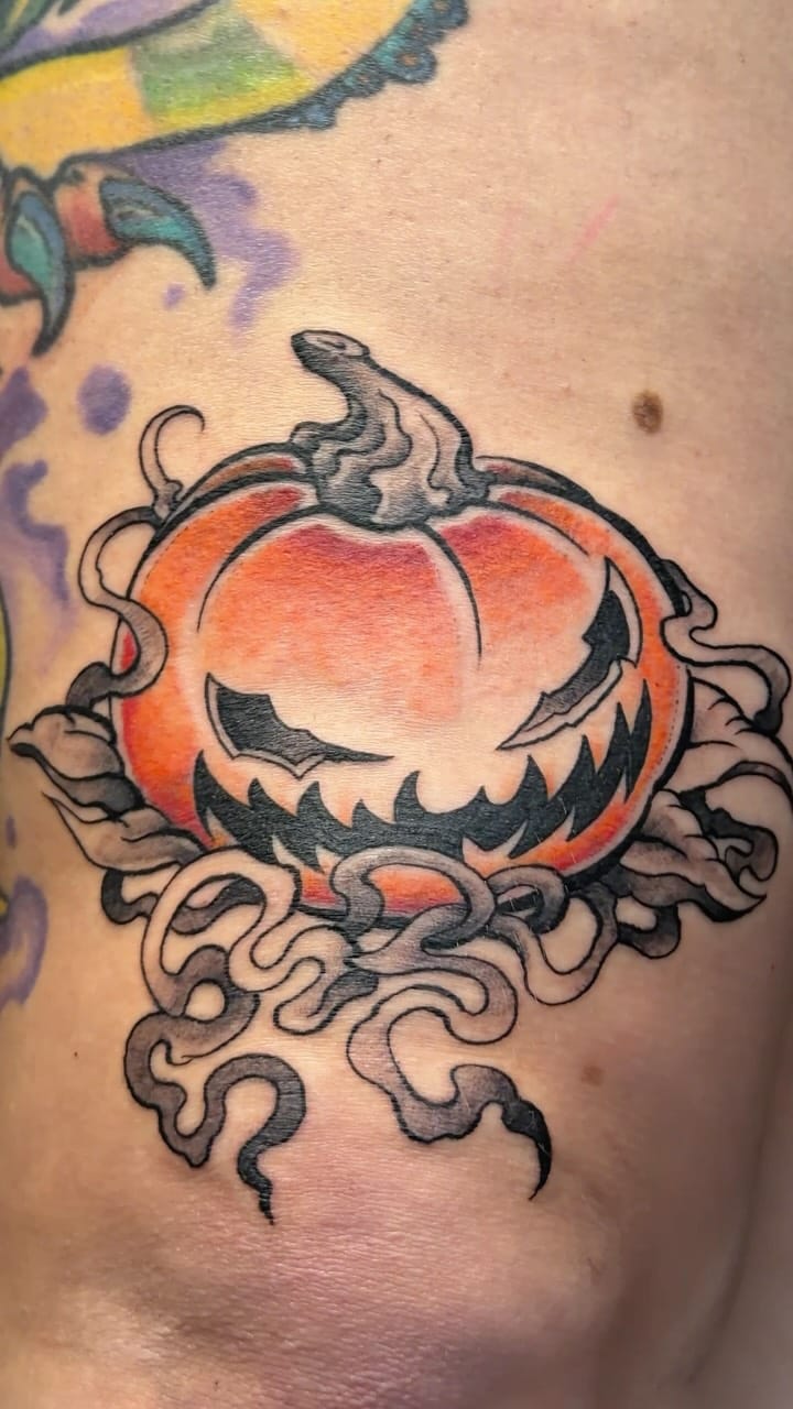 Post 8 by CHIHUAHUA TATTOO CORAZÓN DE JADE 💚 on Instagram (video)