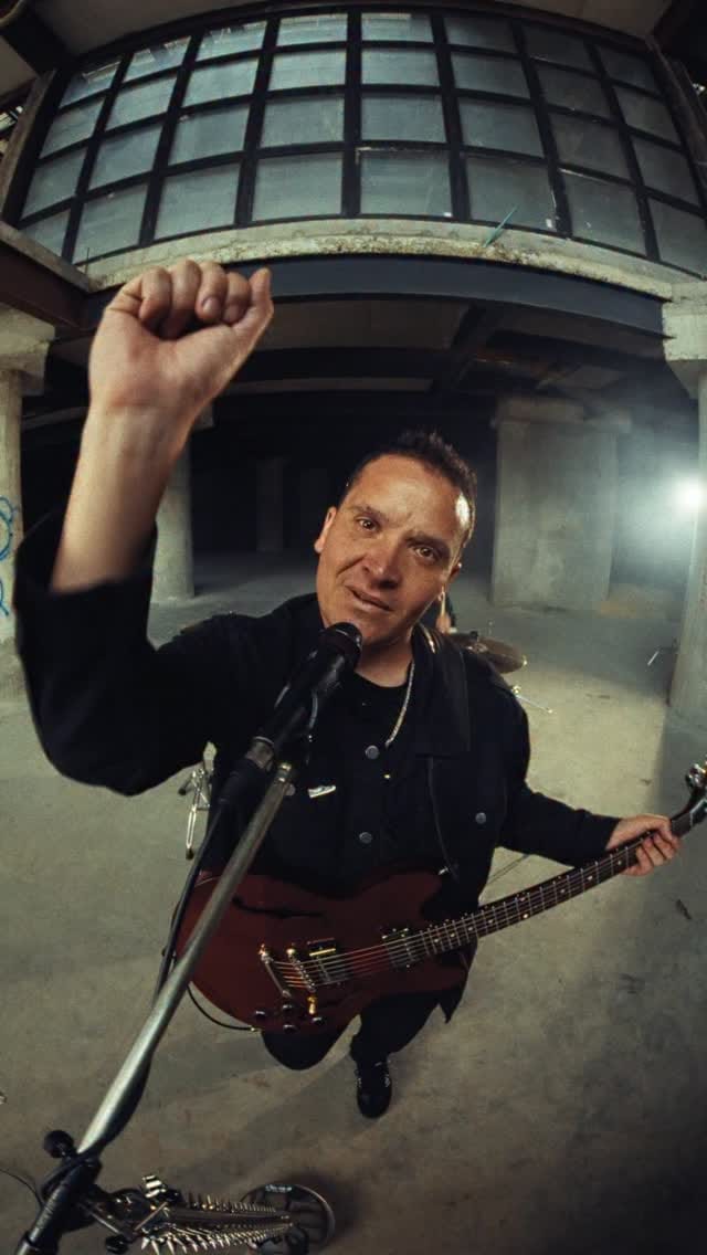 Post 9 by Carlos Leongomez on Instagram (video)