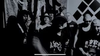 Post 3 by Tumba2 RR on YouTube (video)