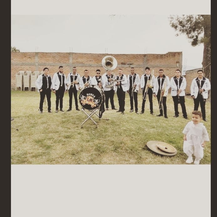 Post 2 by ₳lberto Velázquez on Instagram (image)