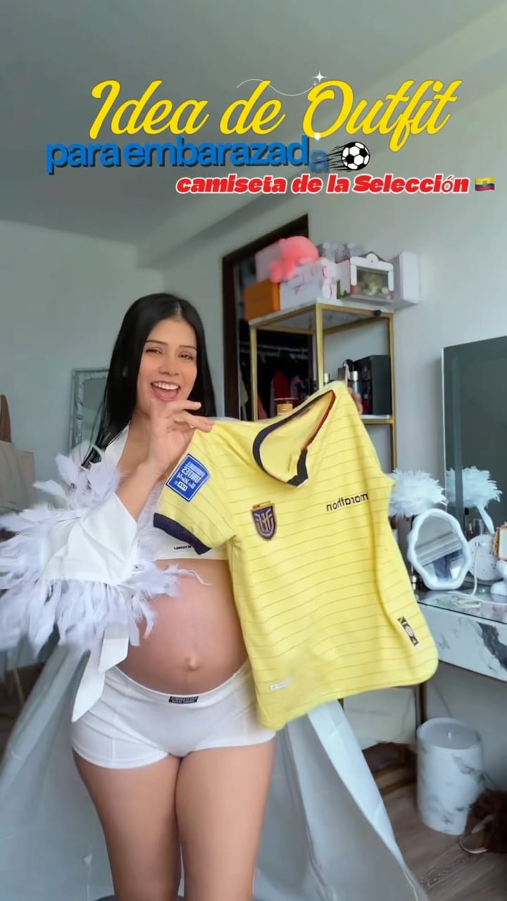 Post 2 by Carolina Romo on Instagram (video)