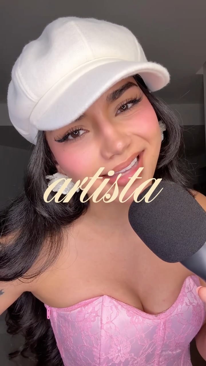 Post 4 by Paulina Del Campo on Instagram (video)