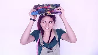 Post 8 by Lupe la constructora on YouTube (video)