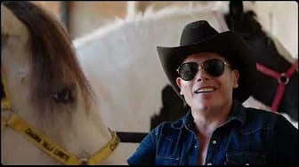 Post 7 by Carlos Alvarado Oficial on YouTube (video)